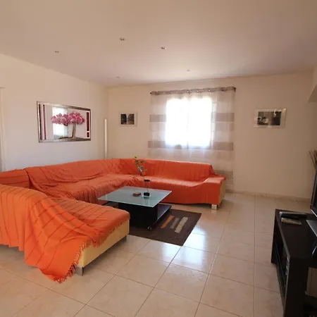 Superbe Climatisee Cloturee, Wifi, 3 Km De La Mer, 4 Belles Chambres, Piscine Privee Sur Les Hauteurs Du Village Lxtou21