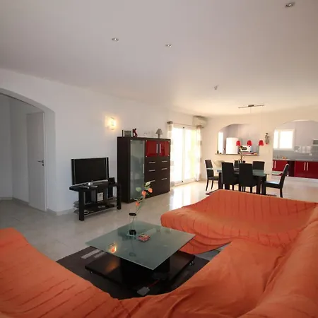 Superbe Climatisee Cloturee, Wifi, 3 Km De La Mer, 4 Belles Chambres, Piscine Privee Sur Les Hauteurs Du Village Lxtou21 * Portiragnes