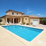 Superbe Climatisee Cloturee, Wifi, 3 Km De La Mer, 4 Belles Chambres, Piscine Privee Sur Les Hauteurs Du Village Lxtou21