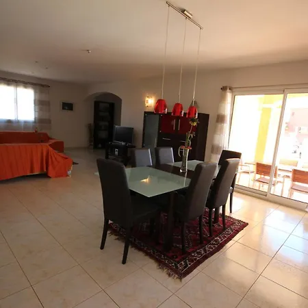Superbe Climatisee Cloturee, Wifi, 3 Km De La Mer, 4 Belles Chambres, Piscine Privee Sur Les Hauteurs Du Village Lxtou21 *